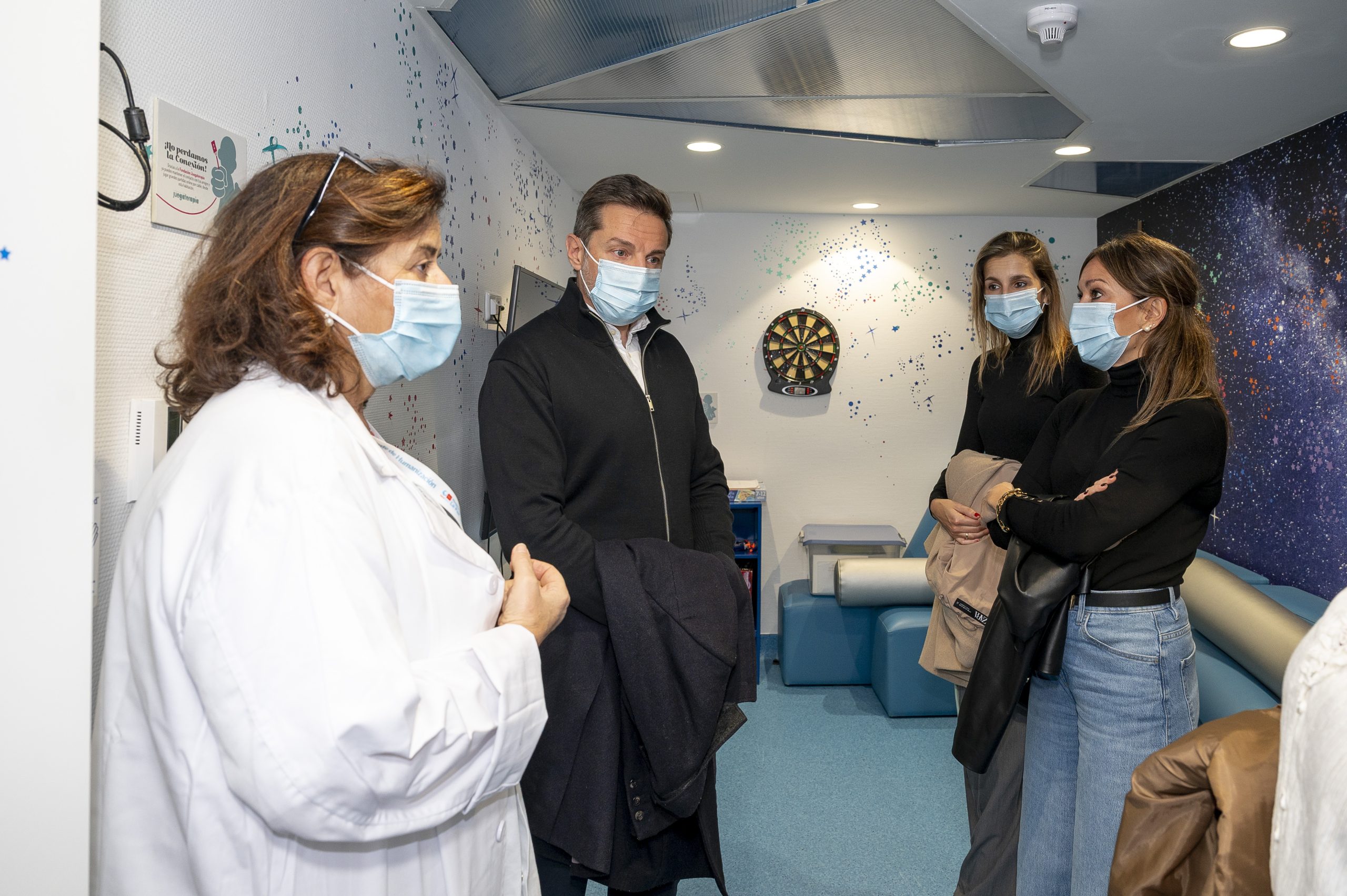 20251124 Entrega de placa de honos a la fundación Cris, por su lucha contra el cancer. Fotografía: MDP Media Studio/Goyo Conde